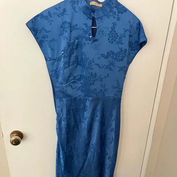 Blue Elegant Dress (Qi Pao) - Picture 2 of 3